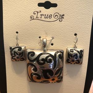 DIY Medallion and earring set